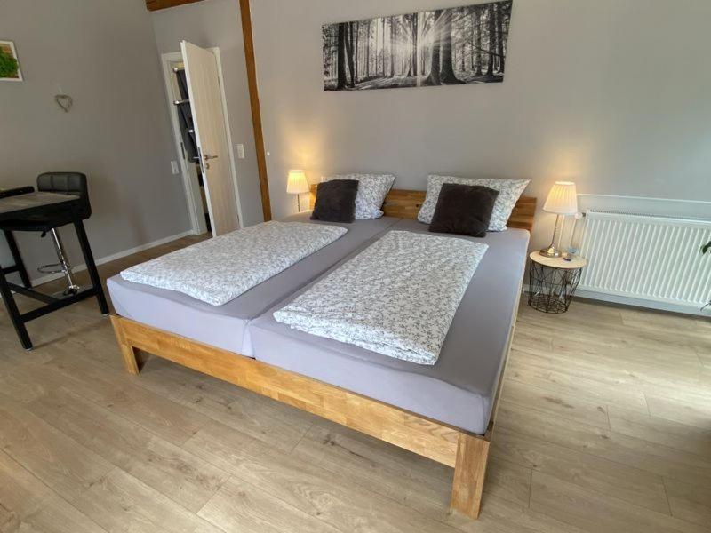 Grosses Doppelzimmer Mit Eigenem Bad Und Kuehlschrank, Frisch Saniert Friedrichskoog Extérieur photo