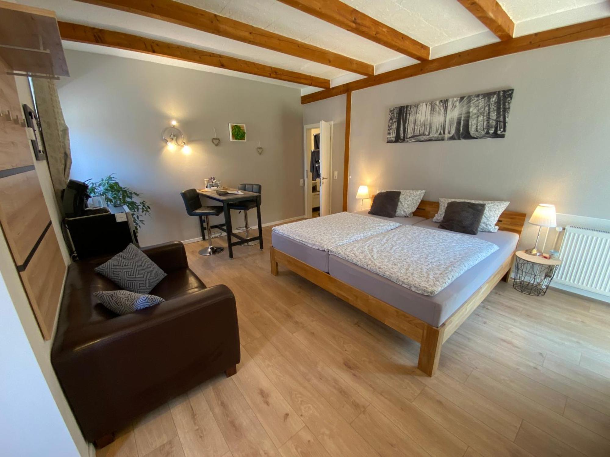 Grosses Doppelzimmer Mit Eigenem Bad Und Kuehlschrank, Frisch Saniert Friedrichskoog Extérieur photo